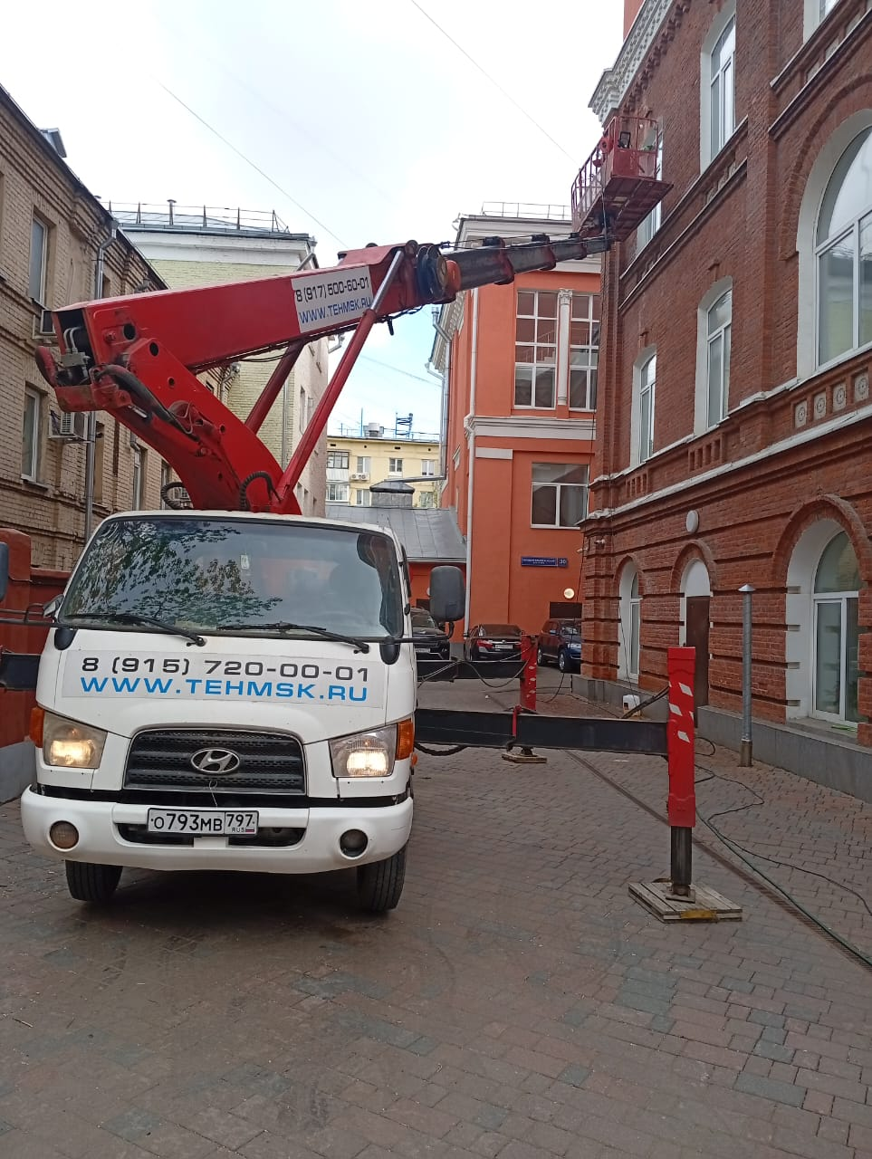 Аренда автовышки Hyundai 28 метров в Бишкеке