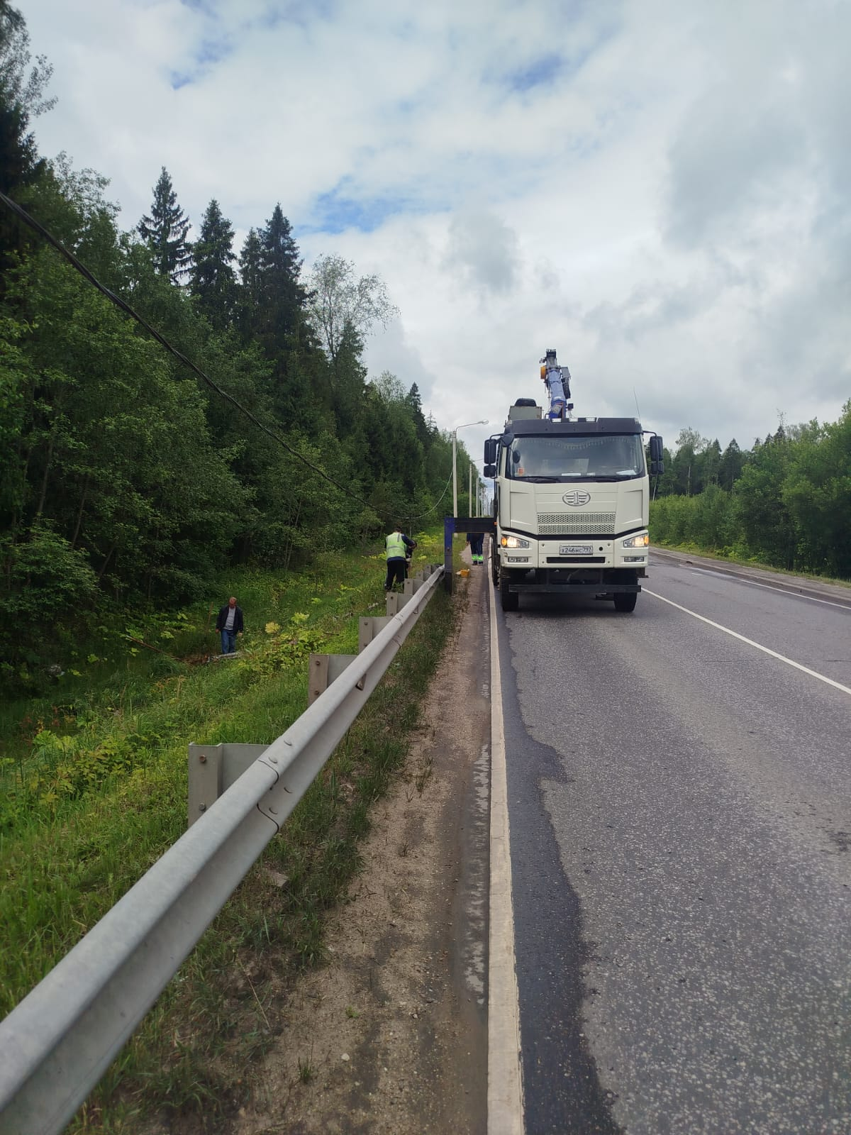 Аренда тяжелого манипулятора FAW 15 тонн